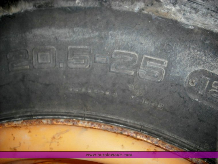 image for item 3492 1996 Case 721B wheel loader