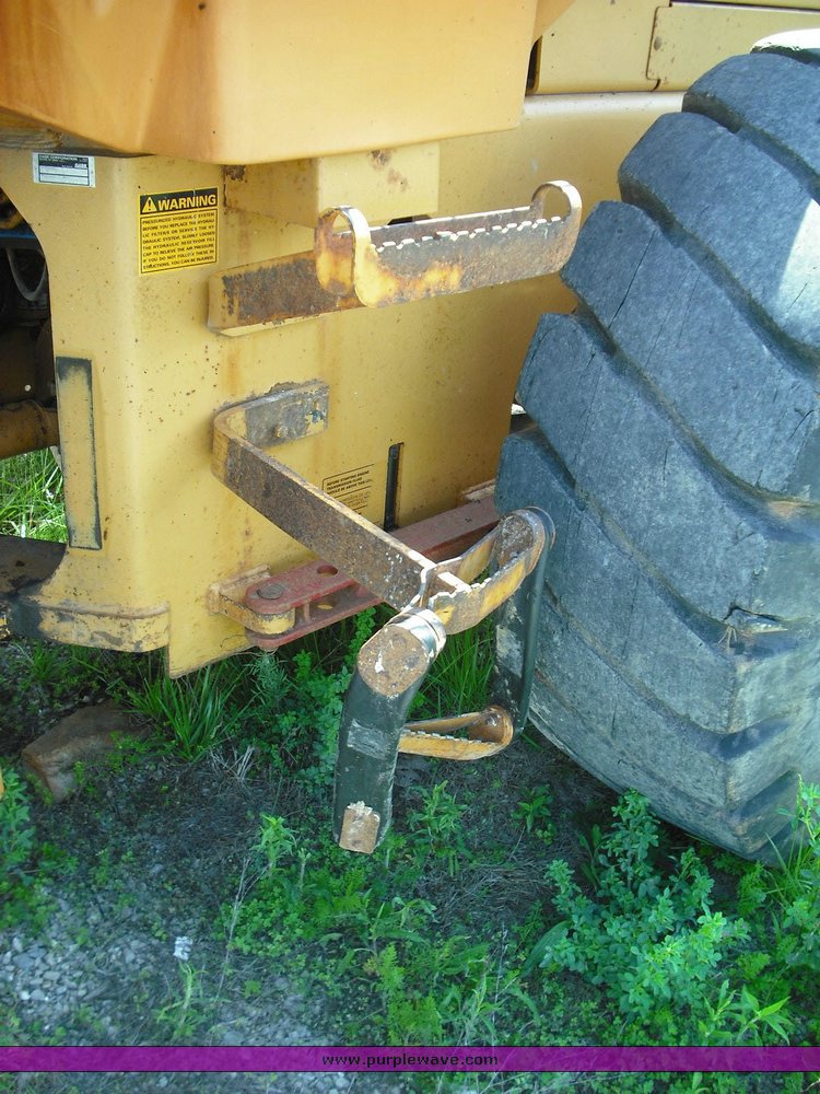 image for item 3492 1996 Case 721B wheel loader