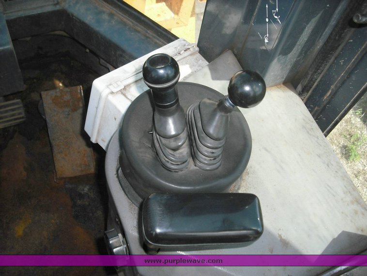 image for item 3492 1996 Case 721B wheel loader