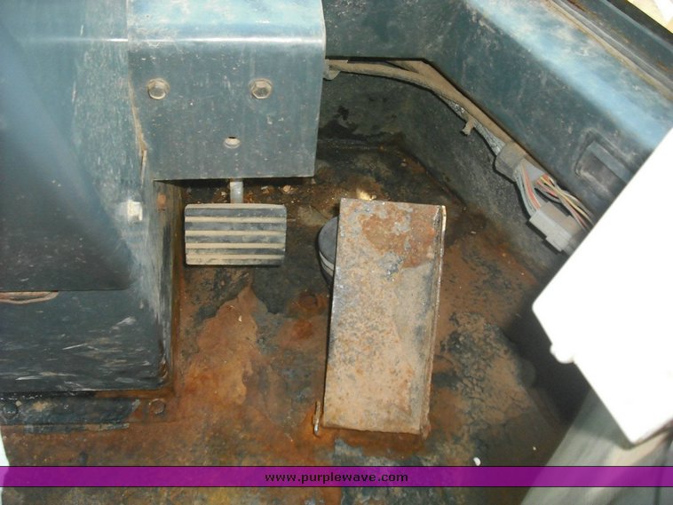 image for item 3492 1996 Case 721B wheel loader