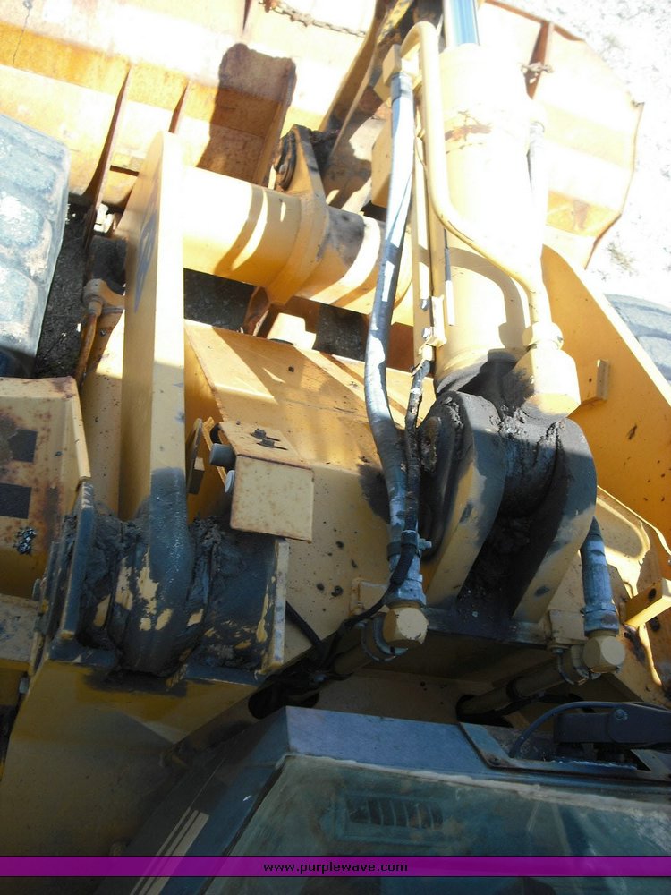 image for item 3492 1996 Case 721B wheel loader