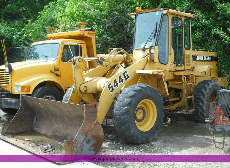 image for item 3497 1995 John Deere 544G wheel loader