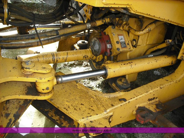 image for item 3497 1995 John Deere 544G wheel loader