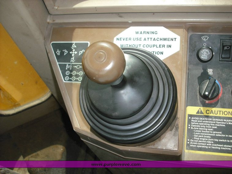 image for item 3497 1995 John Deere 544G wheel loader