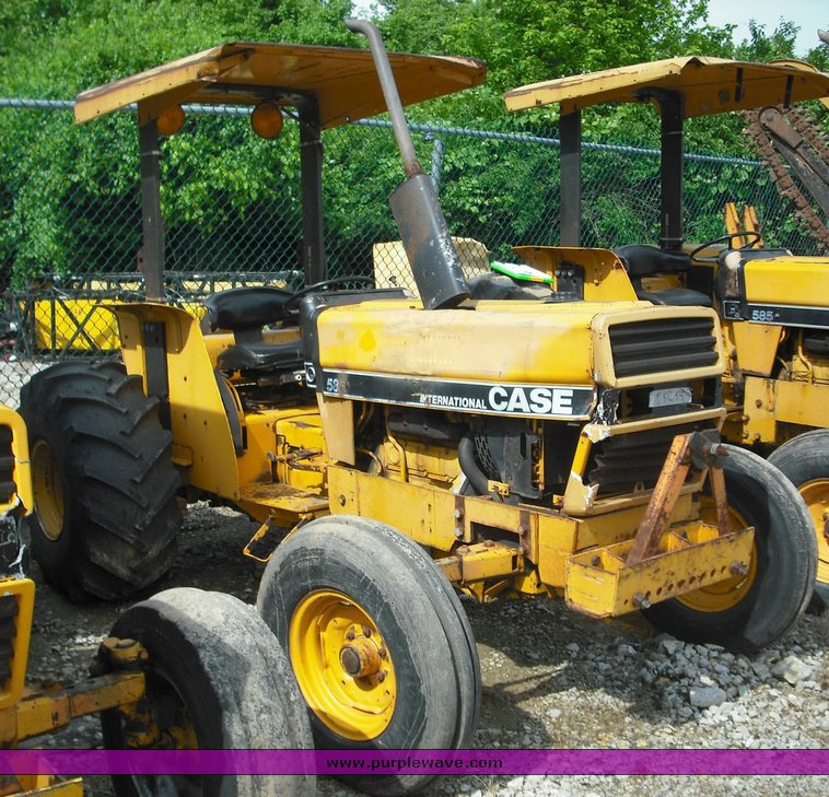 image for item 3498 1988 Case IH 585 tractor
