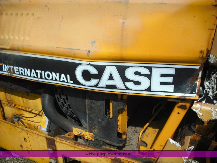 image for item 3498 1988 Case IH 585 tractor