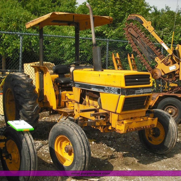 image for item 3499 1988 Case IH 585 tractor