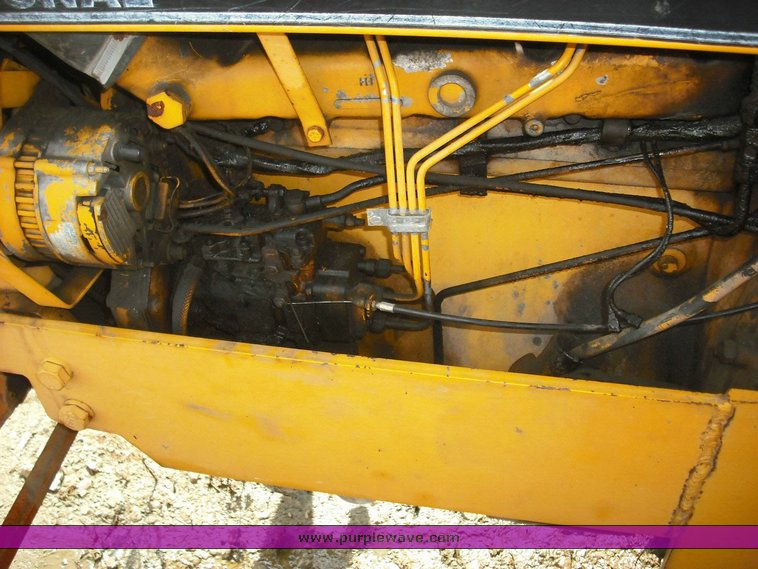 image for item 3499 1988 Case IH 585 tractor