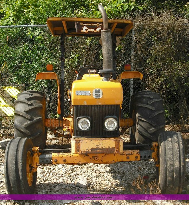 image for item 3501 1995 Ford 4630 tractor