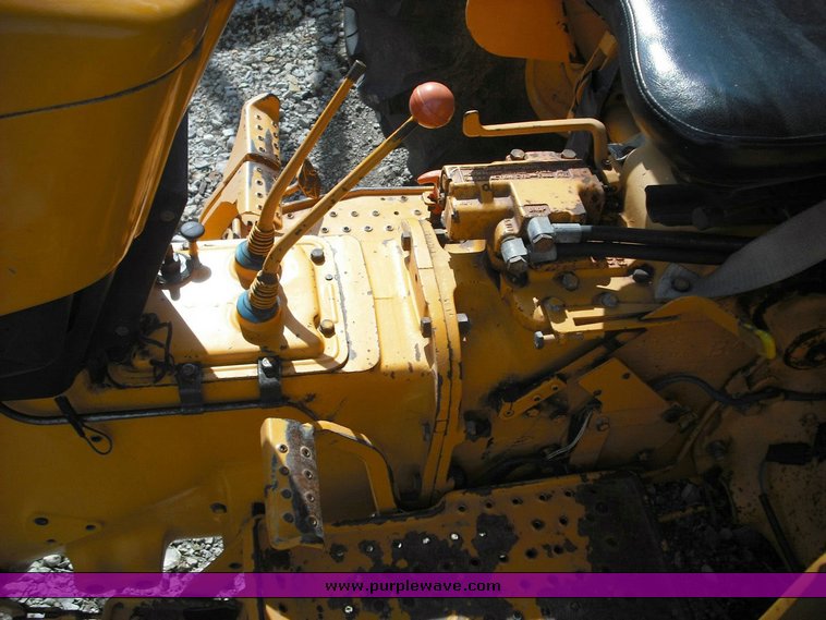 image for item 3501 1995 Ford 4630 tractor