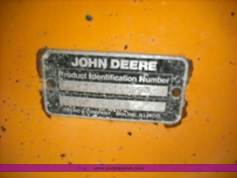 image for item 3504 1988 John Deere 670B motor grader XHD