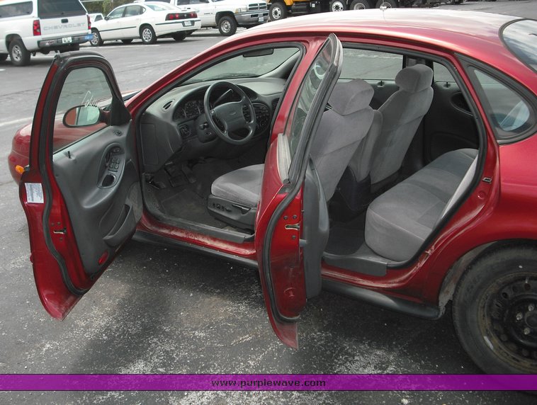 image for item 3512 1999 Ford Taurus SE