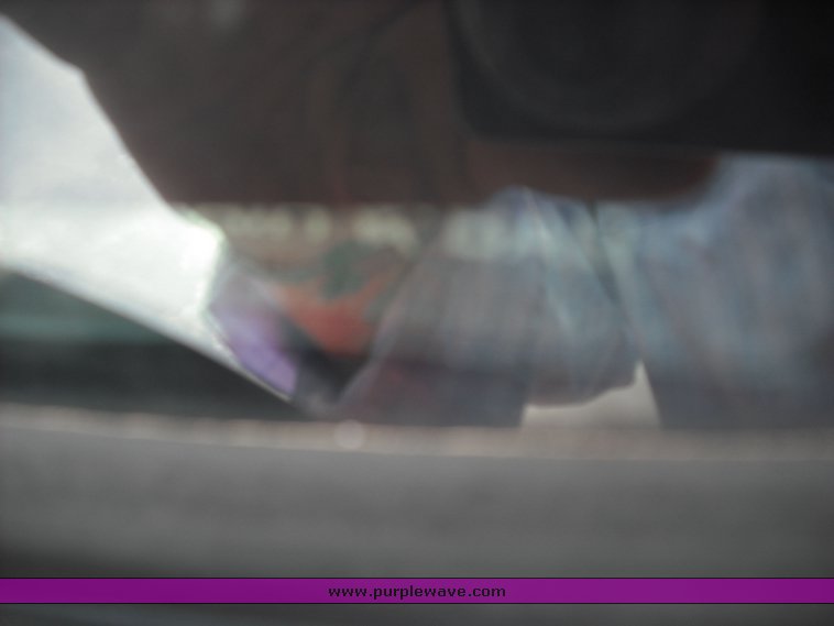 image for item 3512 1999 Ford Taurus SE