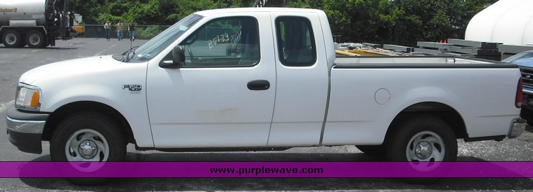 image for item 3514 2001 Ford F150 pickup truck