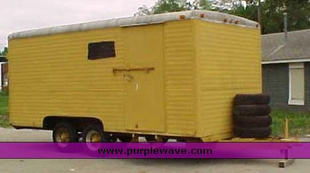 image for item 1002 1976 Wolf trailer