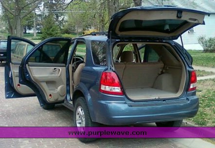 image for item 1005 2005 Kia Sorento SLX