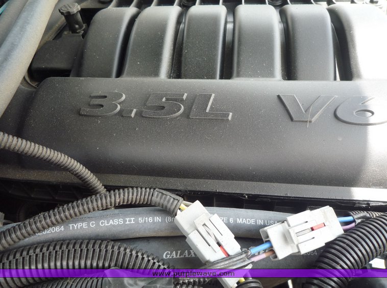 image for item 1010 2008 Chrysler 300 Touring limousine