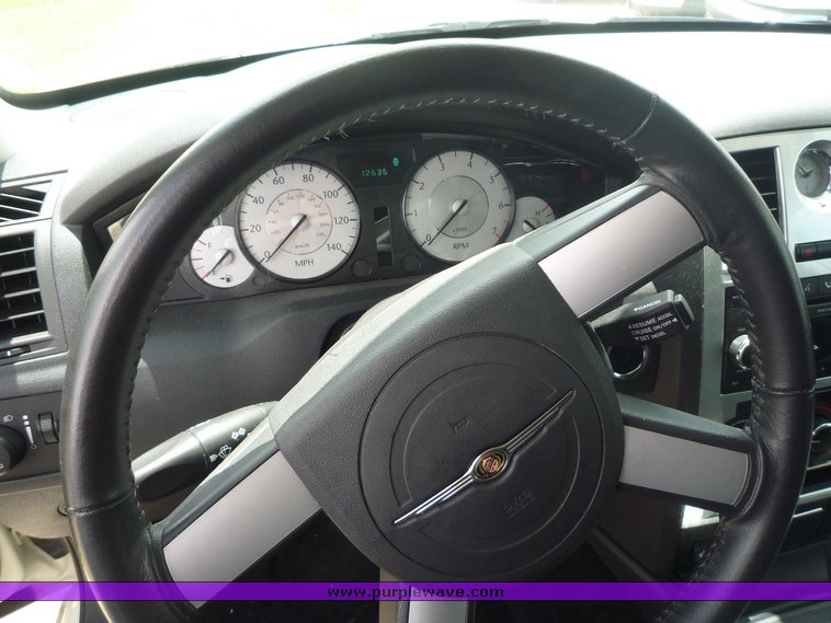 image for item 1010 2008 Chrysler 300 Touring limousine