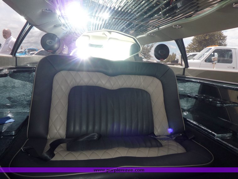 image for item 1010 2008 Chrysler 300 Touring limousine