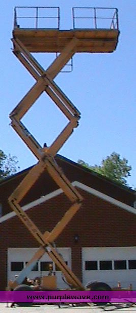 image for item 1702 JLG 35S scissor lift