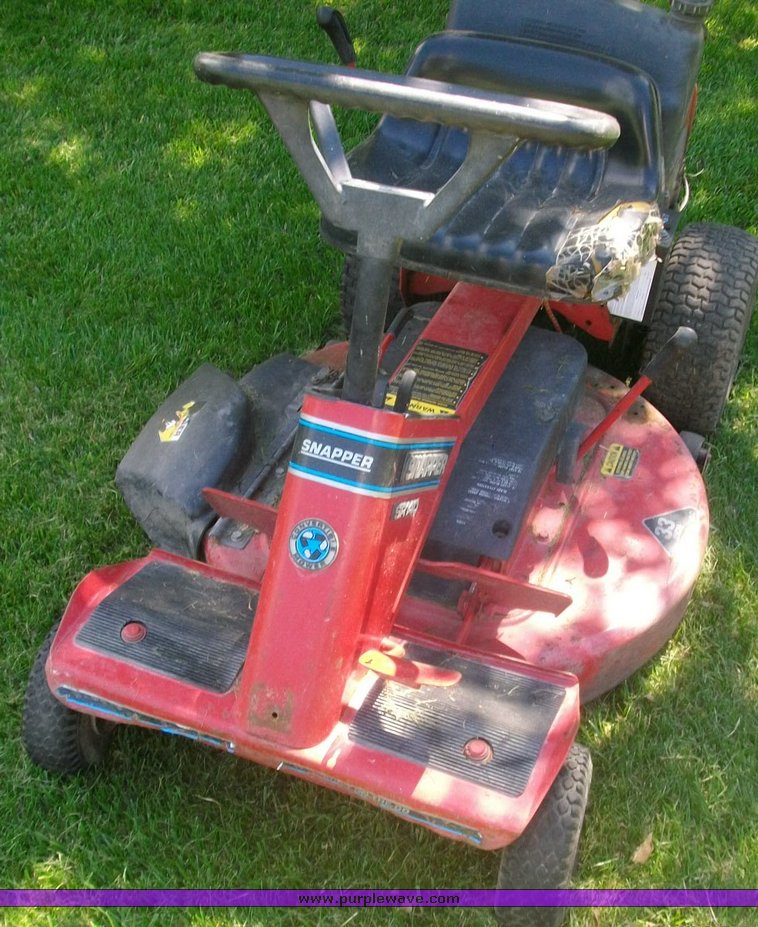 image for item 1903 Snapper SR140 mower