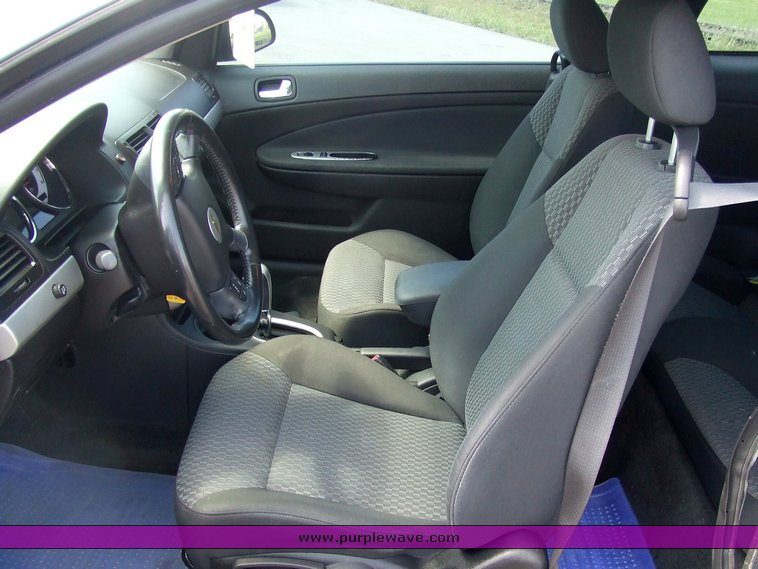 image for item 2066 2006 Chevrolet Cobalt LT