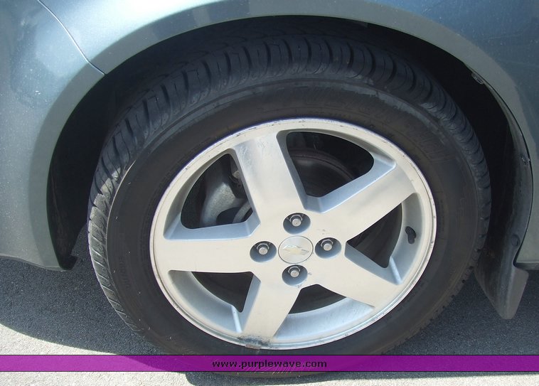 image for item 2066 2006 Chevrolet Cobalt LT