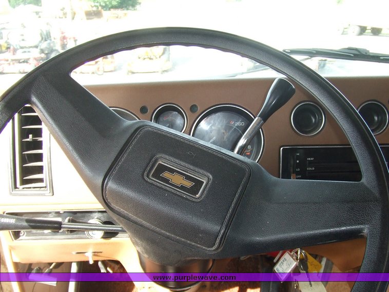 image for item 2130 1979 Shasta camper