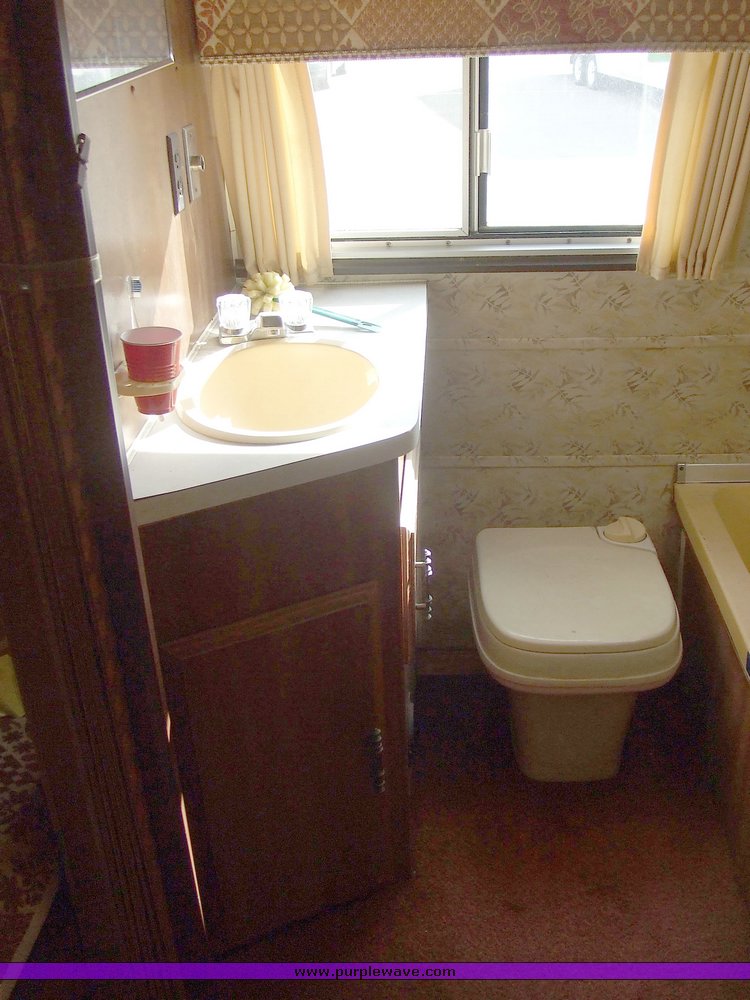 image for item 2130 1979 Shasta camper