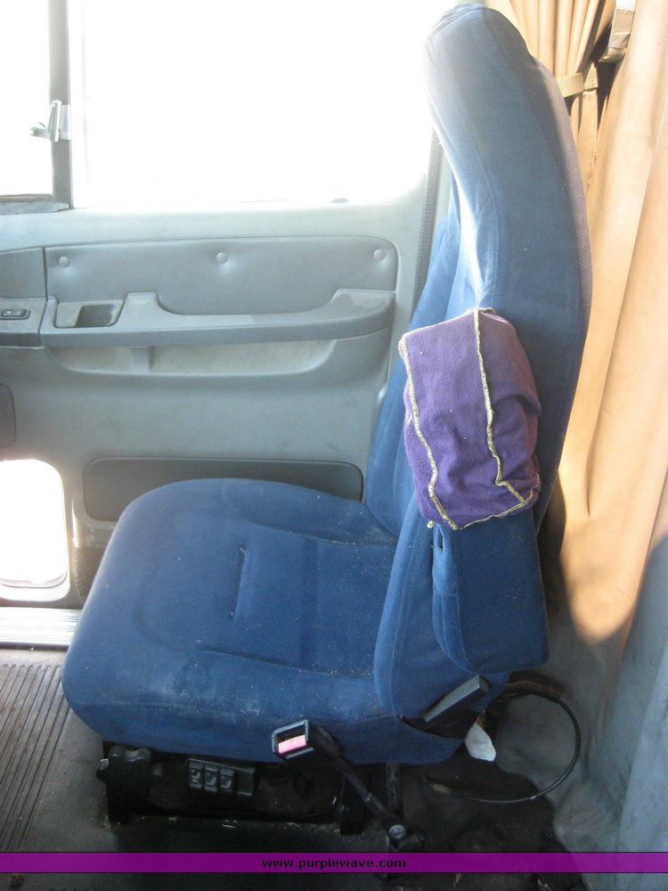 image for item 2149 2000 Freightliner Conventional FLC120 Century Class semi truck