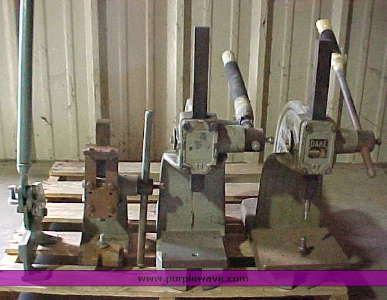 (2) no. 0 Drake arbor presses in Chanute, KS | Item 2281 sold | Purple Wave