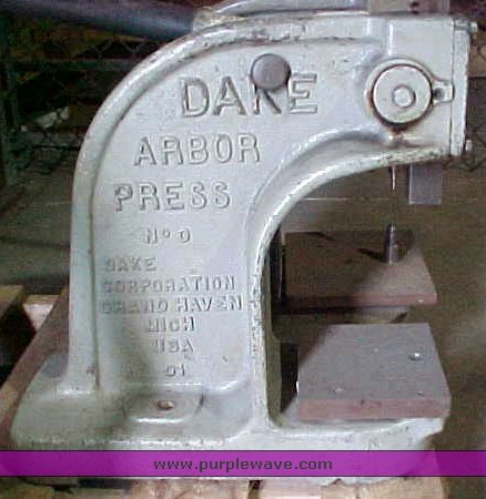 (2) no. 0 Drake arbor presses in Chanute, KS | Item 2281 sold | Purple Wave
