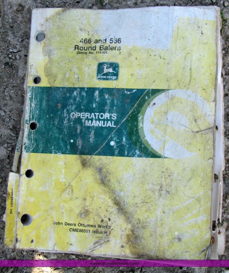 image for item 3315 1997 John Deere 566 round baler