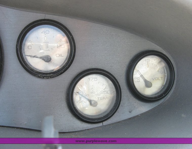 image for item 3995 1998 Bayliner Capri 1750 LS 18' ski boat