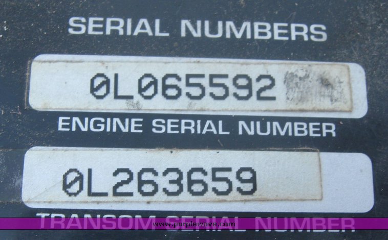 image for item 3995 1998 Bayliner Capri 1750 LS 18' ski boat