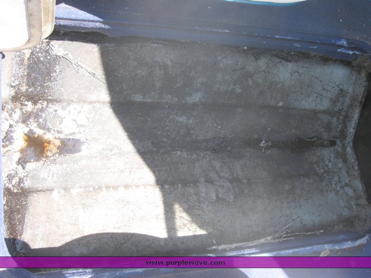 image for item 3995 1998 Bayliner Capri 1750 LS 18' ski boat