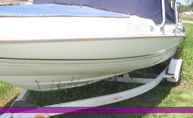 image for item 3995 1998 Bayliner Capri 1750 LS 18' ski boat