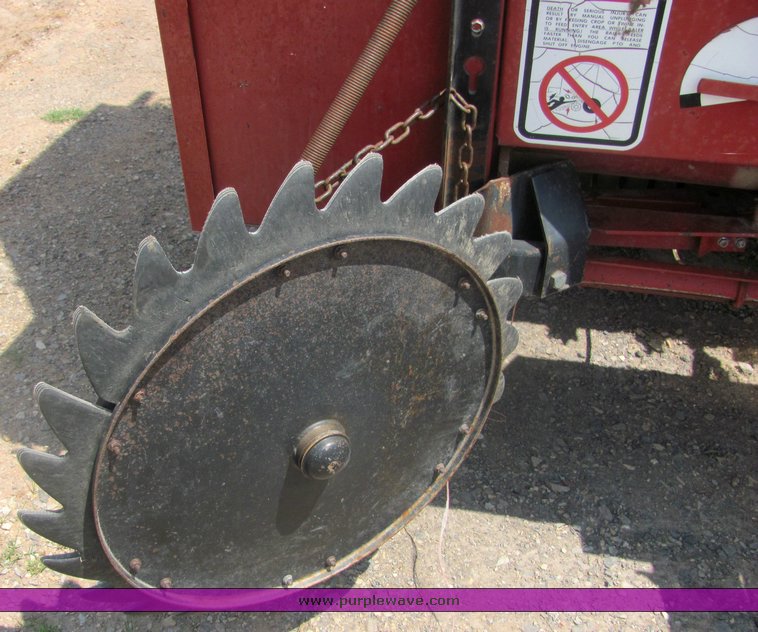 image for item 4587 Case 8465A round baler