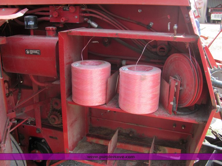image for item 4587 Case 8465A round baler