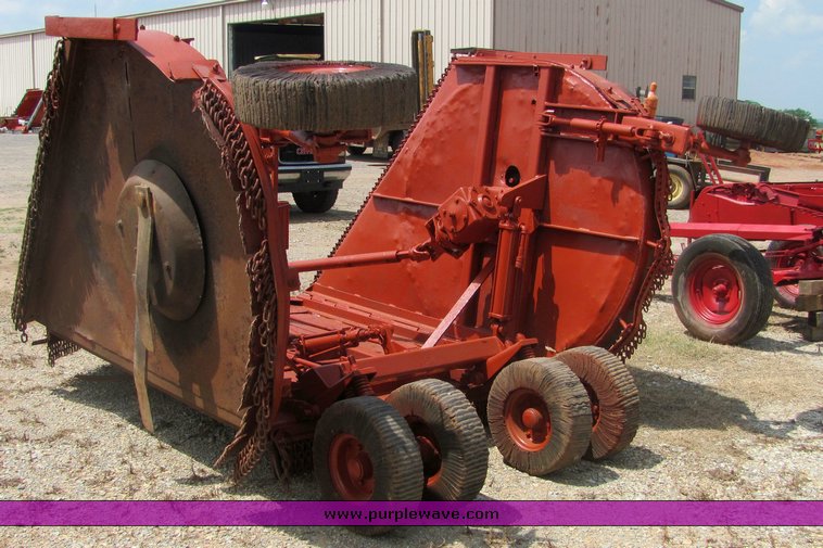 image for item 4588 Rhino 15' bat wing mower