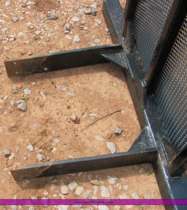 image for item 4596 Tractor grill guard