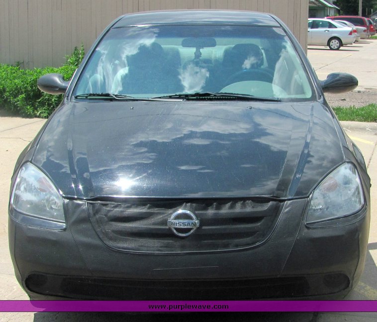 image for item 4611 2004 Nissan Altima