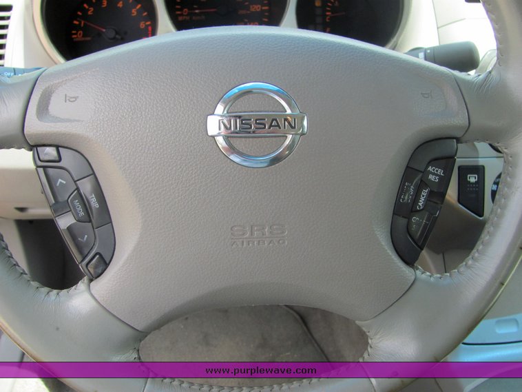 image for item 4611 2004 Nissan Altima