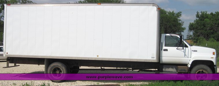 image for item 4715 1994 GMC Topkick C7H042 box truck