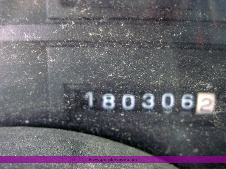 image for item 4715 1994 GMC Topkick C7H042 box truck