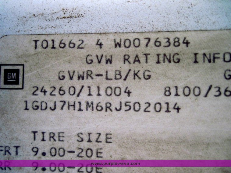 image for item 4715 1994 GMC Topkick C7H042 box truck