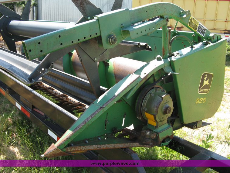image for item 5013 John Deere 925 25' header platform