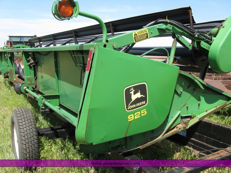 image for item 5013 John Deere 925 25' header platform
