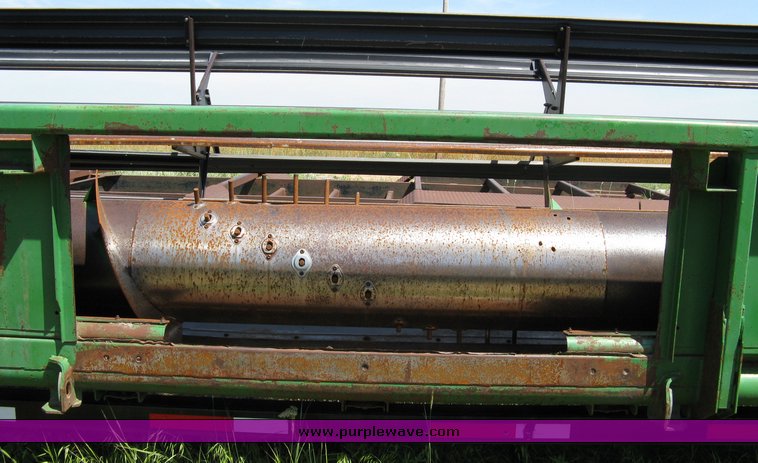 image for item 5013 John Deere 925 25' header platform
