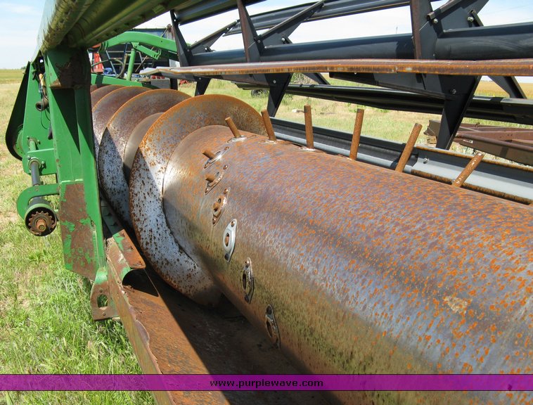 image for item 5013 John Deere 925 25' header platform